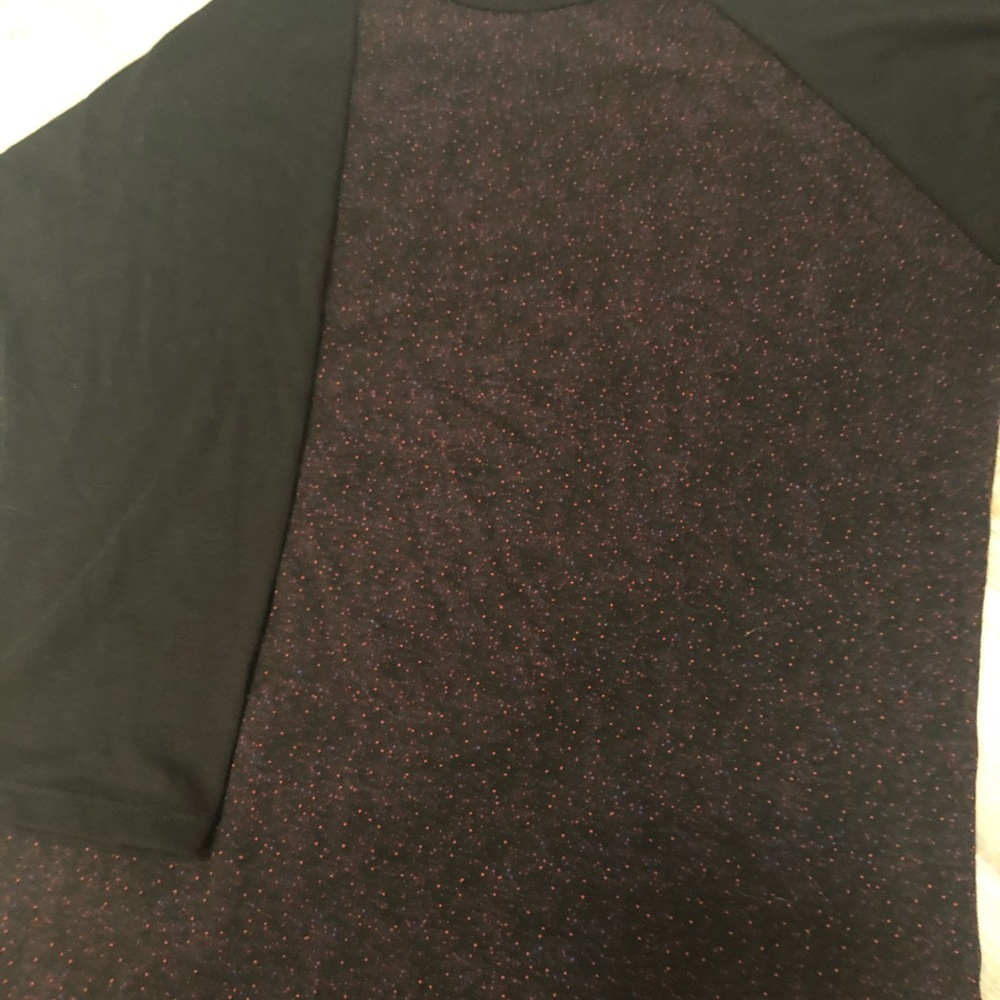 Lularoe Randy Tee - Picture 2 of 3